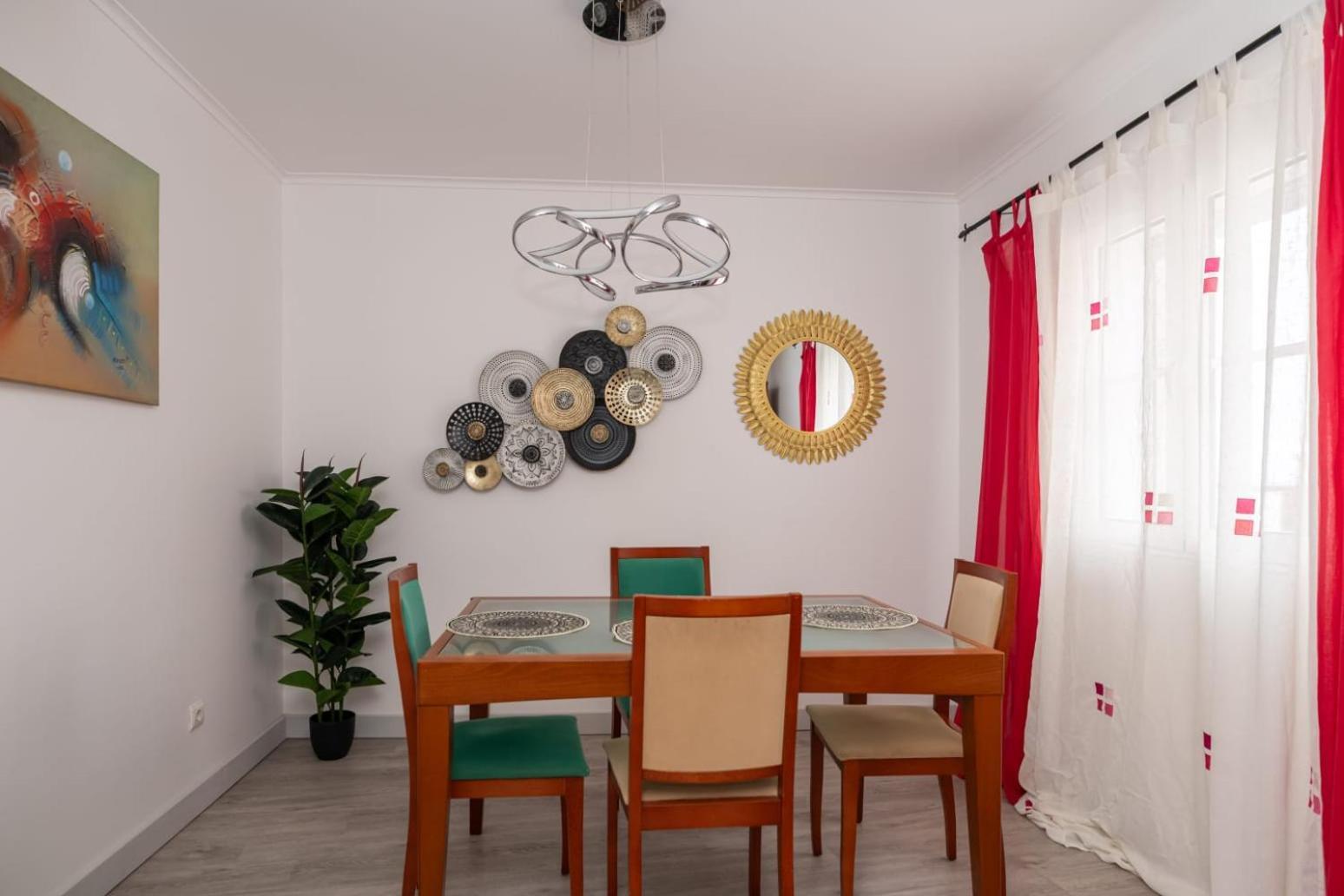 Family Friendly Azorean Apartment Πόντα Ντελγκάντα Εξωτερικό φωτογραφία